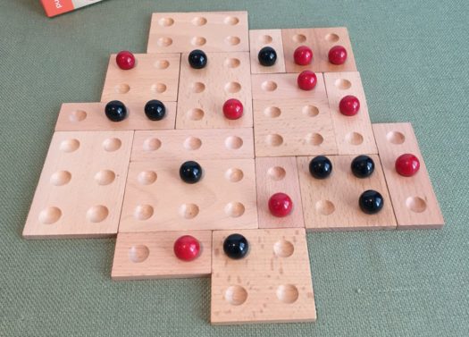 Kulami board game