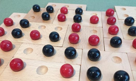 Kulami board game