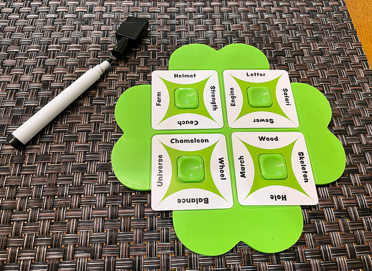 So Clover! Review  Cooperative Word Association Puzzling 